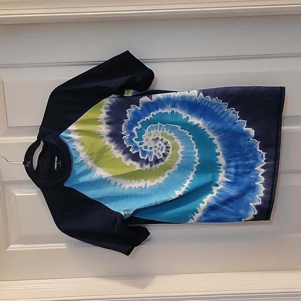 Lands End Navy with wave print rashguard large
